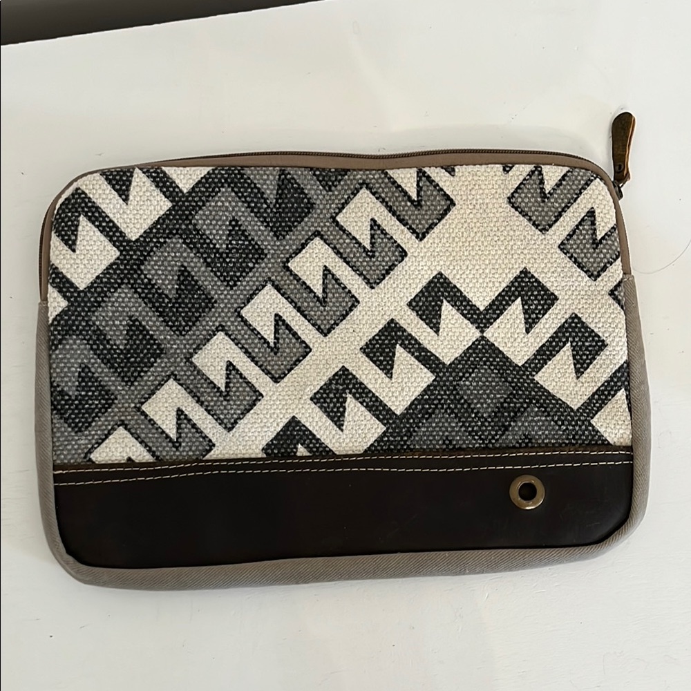 Myra Geometric Black and White Laptop Sleeve
